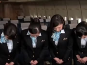 制服下著全裸航空